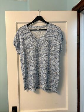 Orvis Blue Speckled V-Neck Short Sleeve Top-Like New